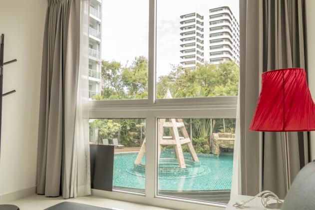 Club Royal condo Pattaya pool view Club Royal condo Pattaya pool view